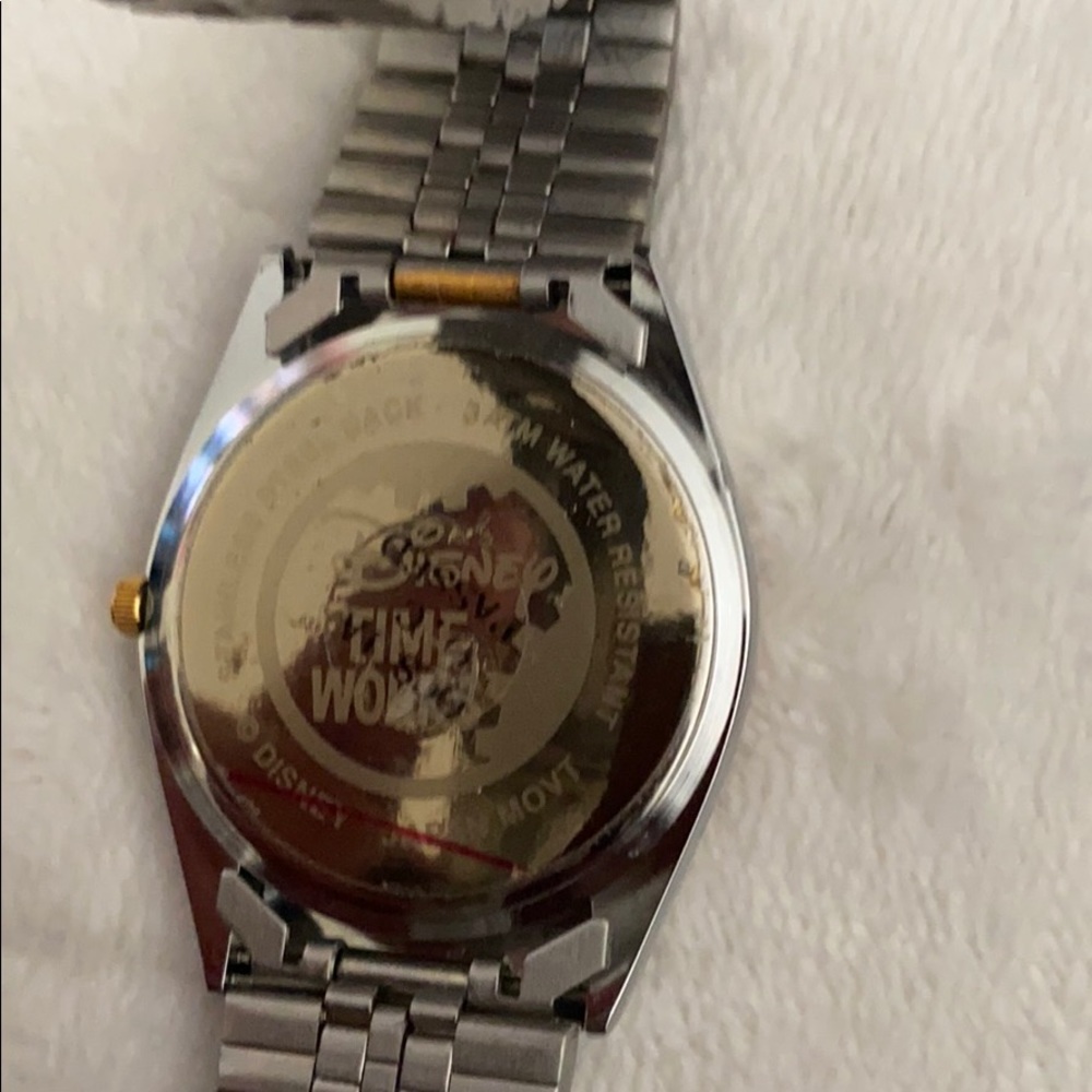 Watch - Picture 2 of 3